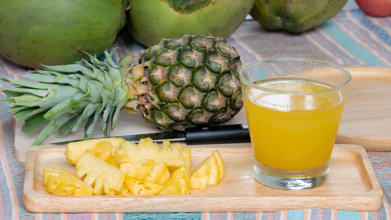 अननस-रस-Pineapple-juice