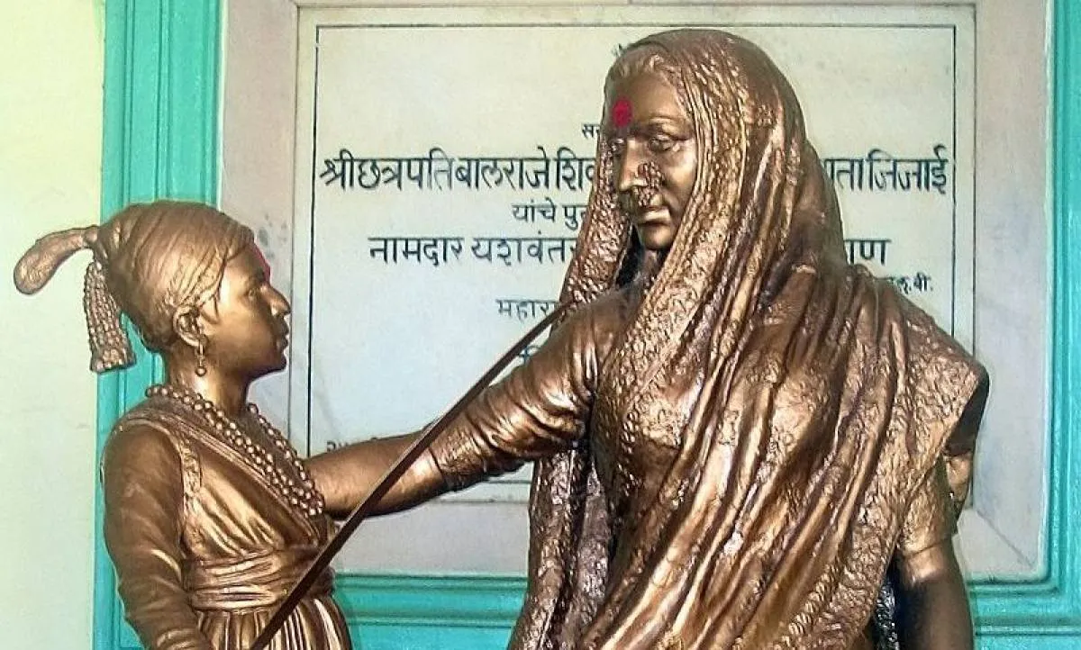 rajmata jijau and shivaji maharaj 4